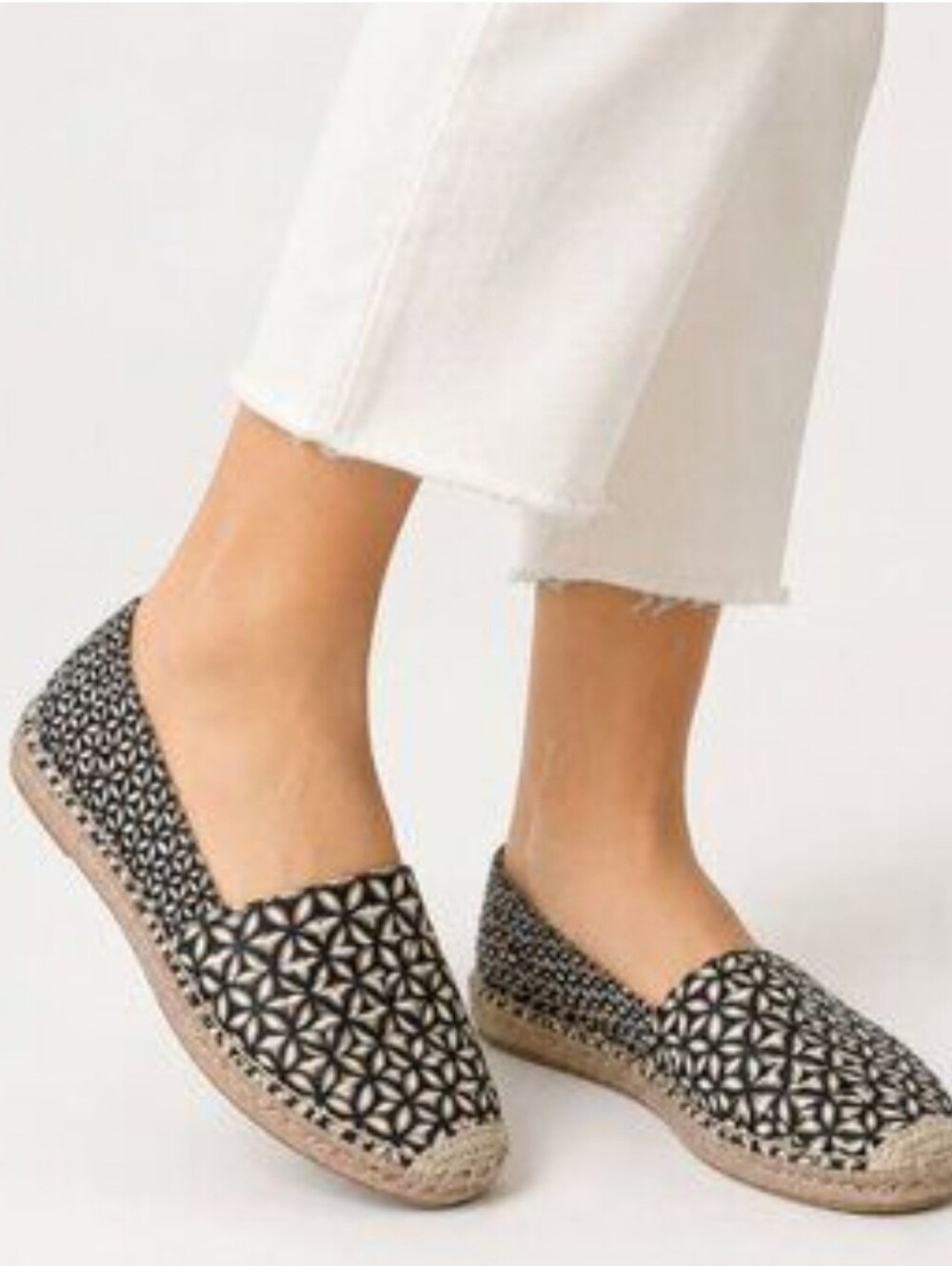 Brighton Avila Geometric Black Canvas Espadrilles Size 8 H